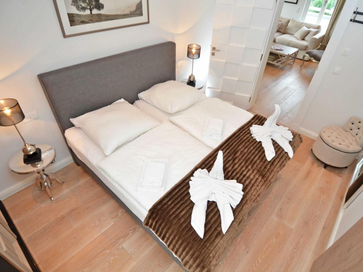 Villa "Johanna" Sellin - Wg13 Mit Kamin Und Zwei Balkonen Екстер'єр фото